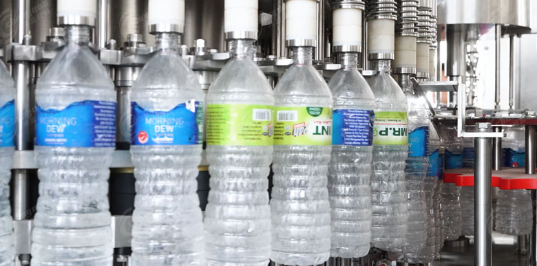 小瓶水灌裝機(jī)