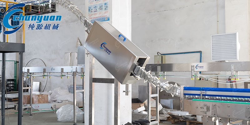 易拉罐卸垛機(jī)-4 易拉罐卸垛機(jī)-4