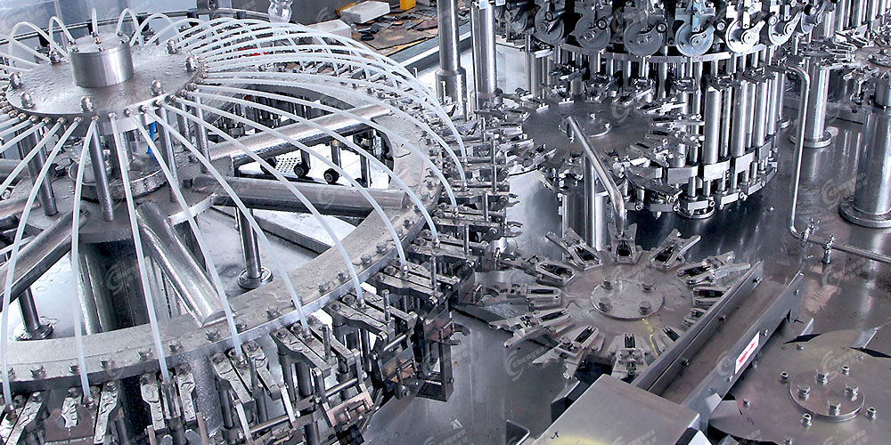 四合一果粒果汁灌裝機(jī)-6 四合一果粒果汁灌裝機(jī)-6